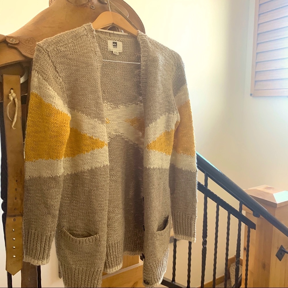 Tri colored cardigan